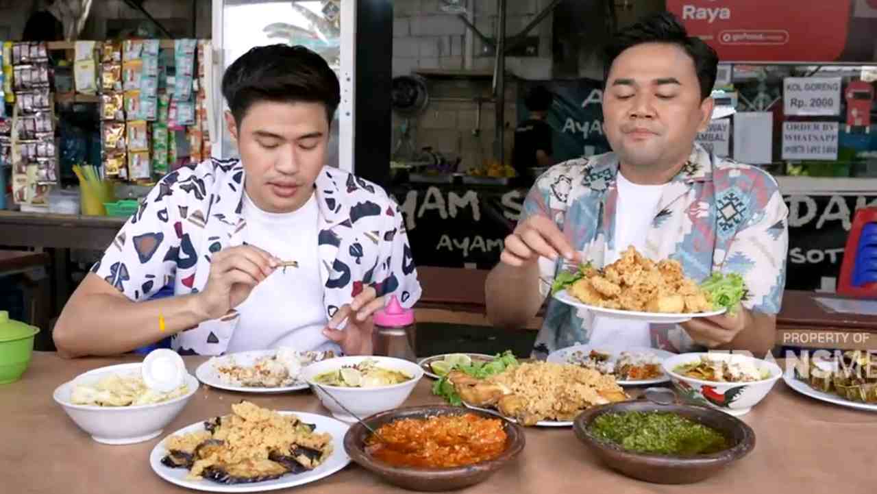Ayam Kremes dengan Sambal Meledak yang Pedasnya Bikin Kaget