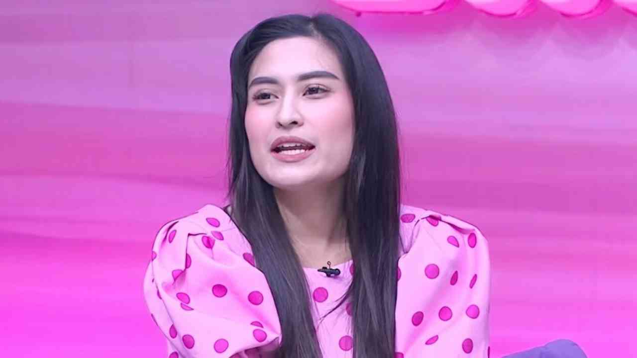 Angbeen Rishi Masih Fokus Besarkan Anak, Belum Minat Cari Pasangan Baru, nih?