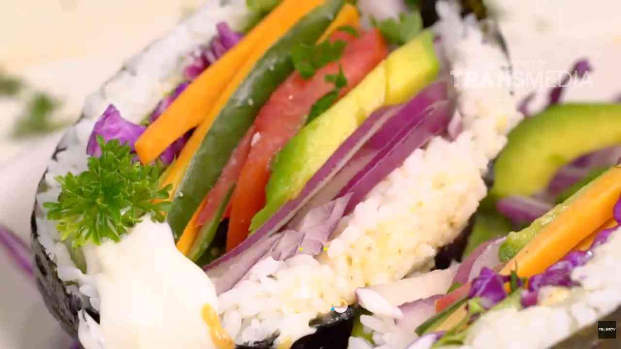 SEMUA BISA MASAK: Membuat Onigiri dengan Teknik Tidak Diremas