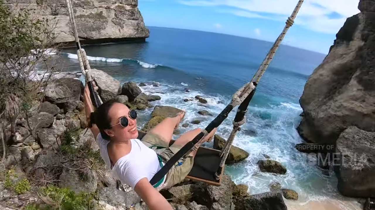 Celebrity on Vacation