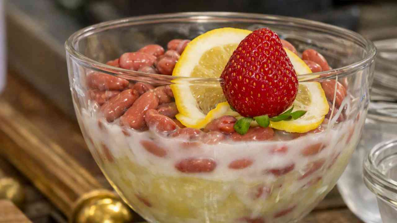 FUN COOKING: Es Kacang Merah Memberikan Kesejukan yang Seimbang