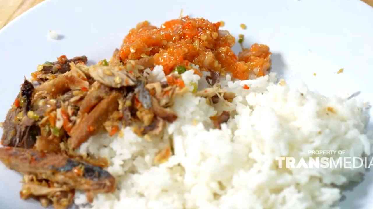 Nasi Pedas Cakalang Rica, Pedasnya Menyengat, Gurihnya Meresap 