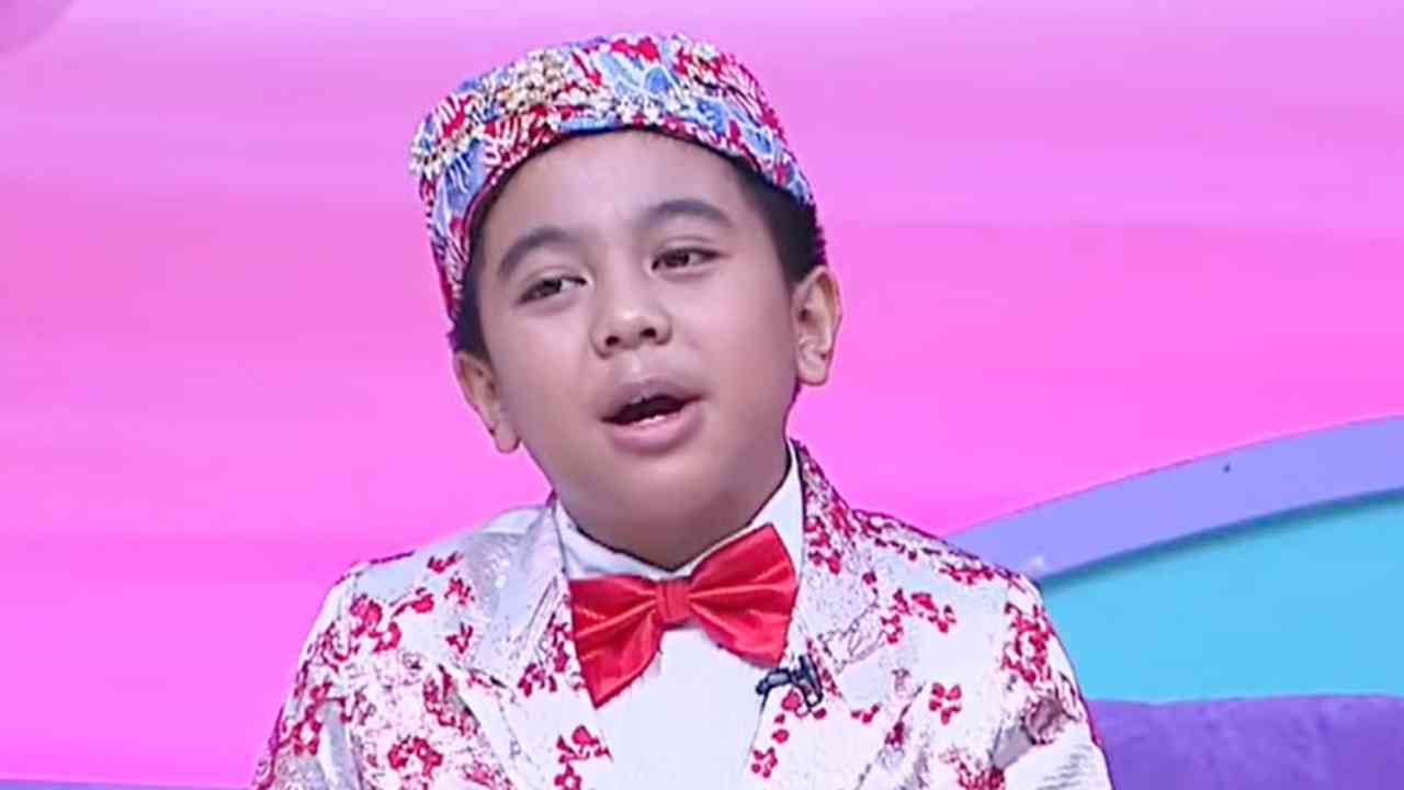 Makhraj Yaqdan, Penyanyi Cilik Sukabumi Harumkan Nama Indonesia
