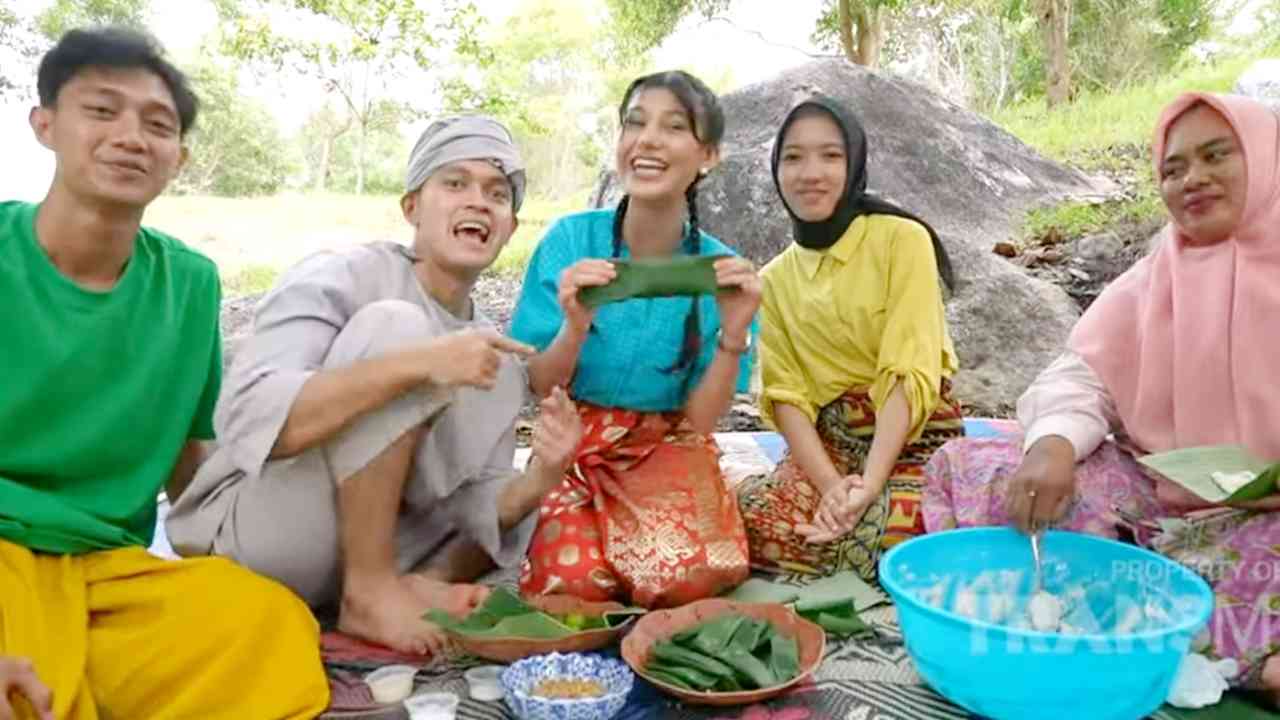 Pembuatan Otak-otak Ikan Tenggiri Khas Bangka seperti Ini Ternyata