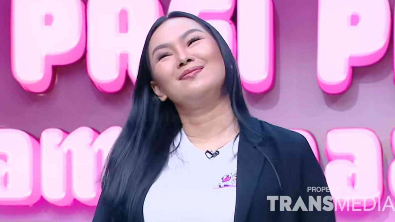 Di Balik Keputusan Kalina Ocktaranny Memilih Jalan untuk Berjualan Es Teler