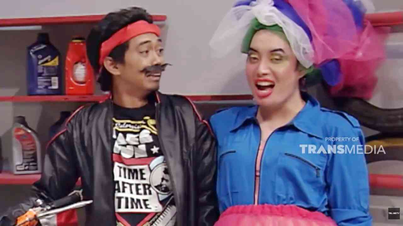 EXTRAVAGANZA: Montir Bengkel yang Cantik