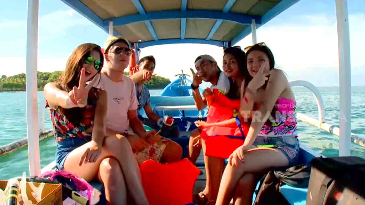 Celebrity on Vacation