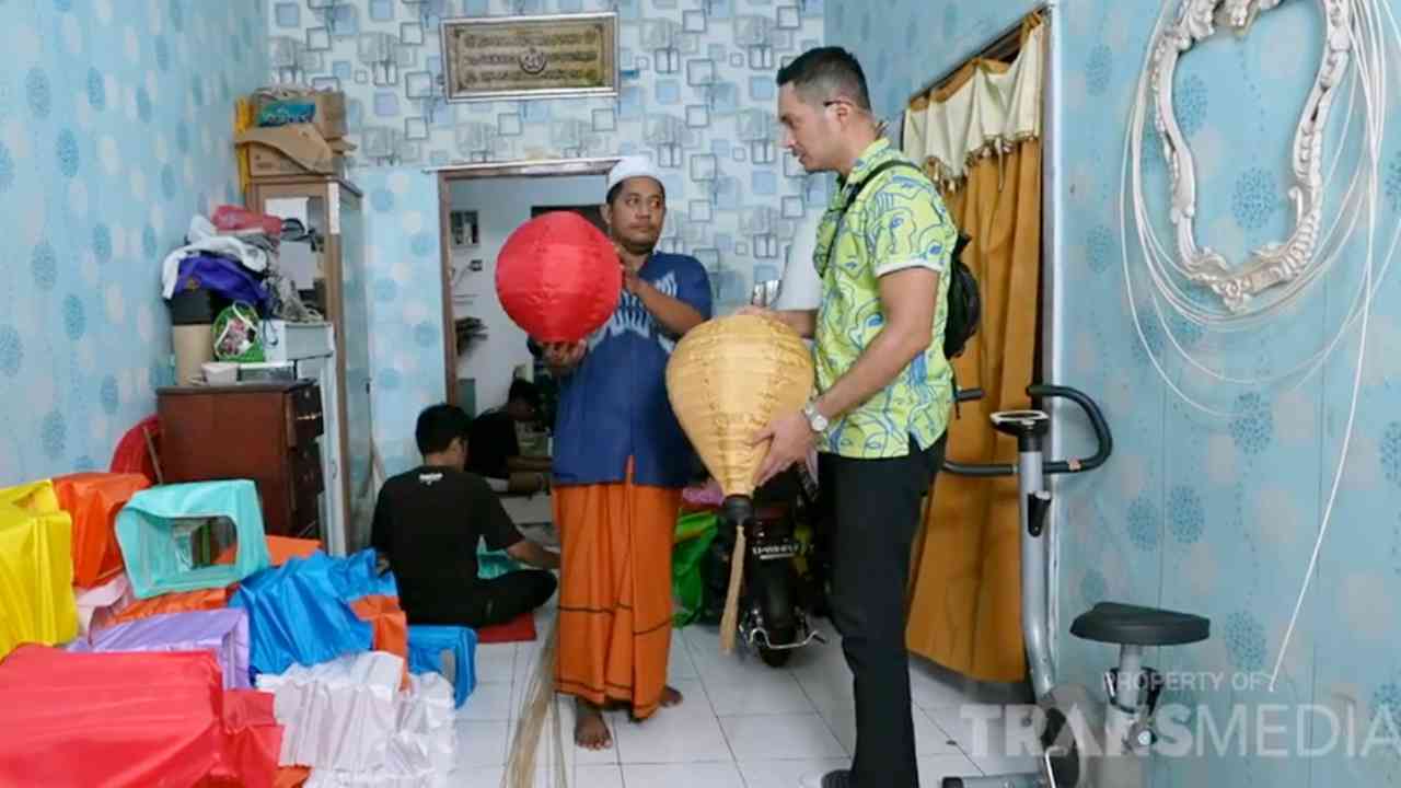 Kampung Warna-warni Jodipan, Tempat Berkarya para Pengrajin Lampion