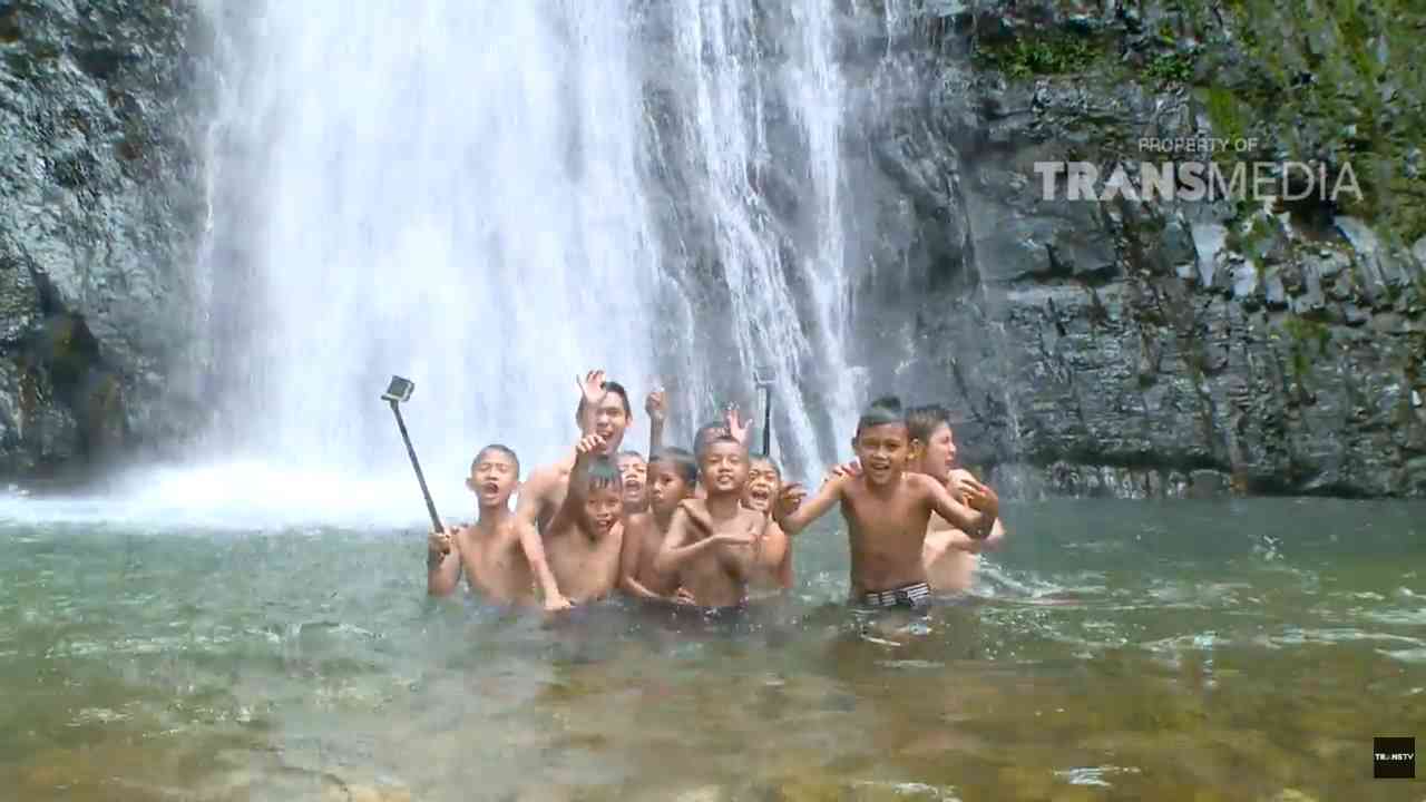 Sarasah Siguntur Tuo, Wisata Air Terjun di Sumatera Barat yang Masih Perawan