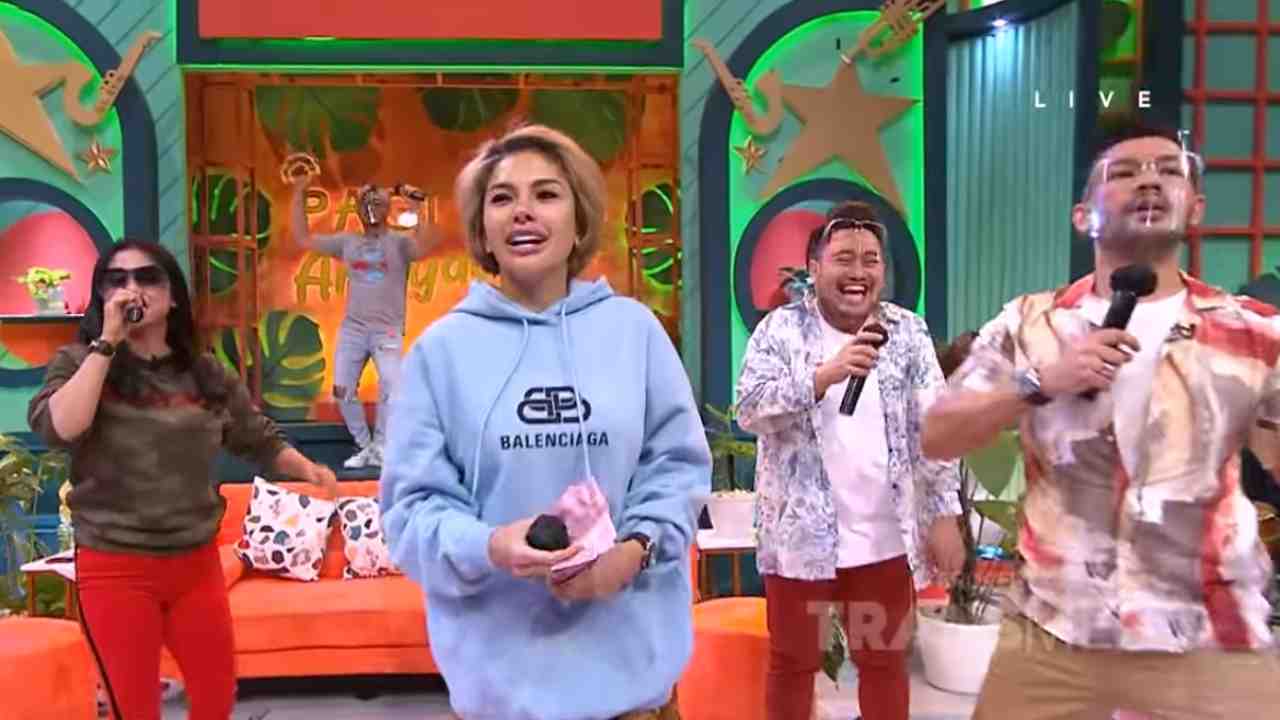 Pagi-Pagi Ambyar