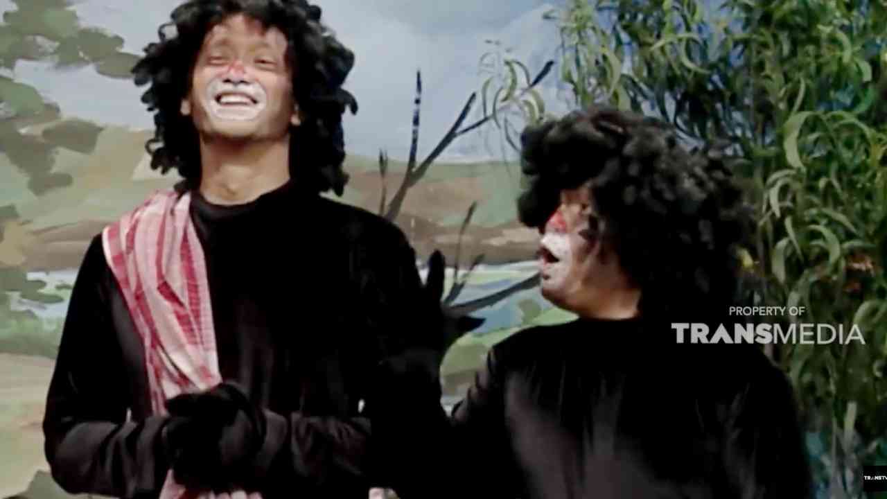 EXTRAVAGANZA: Kisah Lutung Pakai Sarung