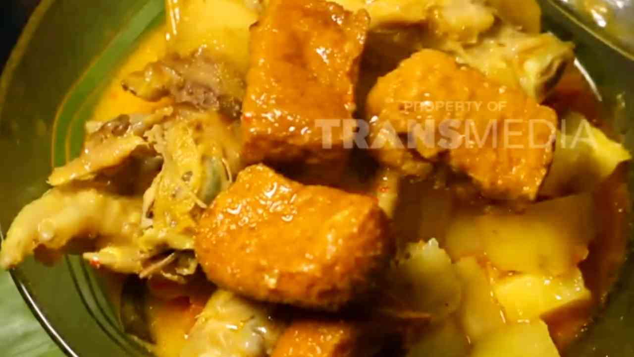 IKON KULINER: Gurih Manis Soto Bongko Sumedang yang Kaya Rempah