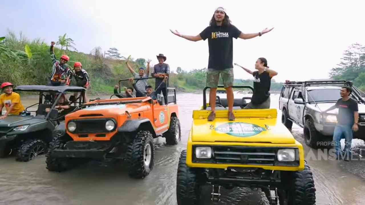 Menjajal Trek Bukit Hambalang di Off Road Sentul yang Seru!