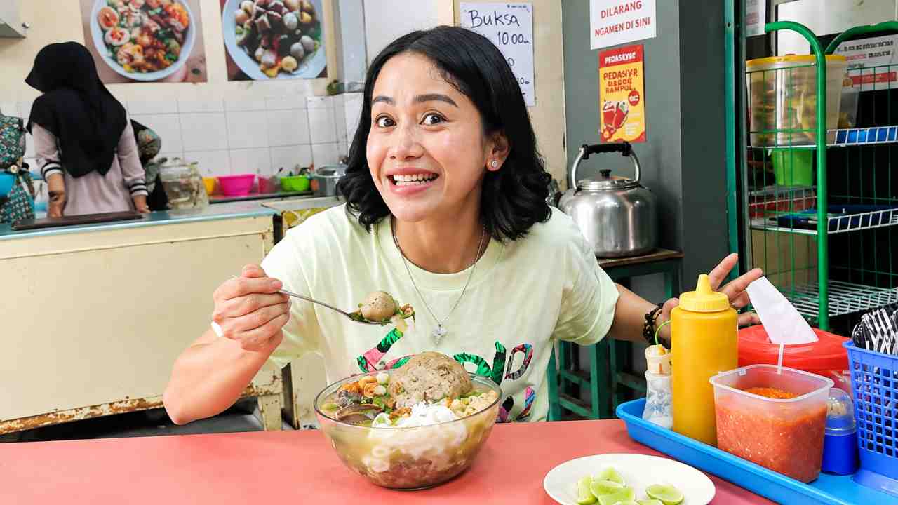 Tempat Makan Bakso Enak di Bogor yang Pedasnya Benar-benar Juara!