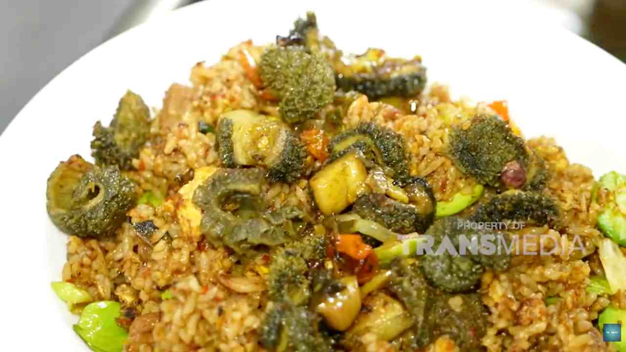 Nasi Goreng Menter, Primadona Kuliner dengan Topping Melimpah