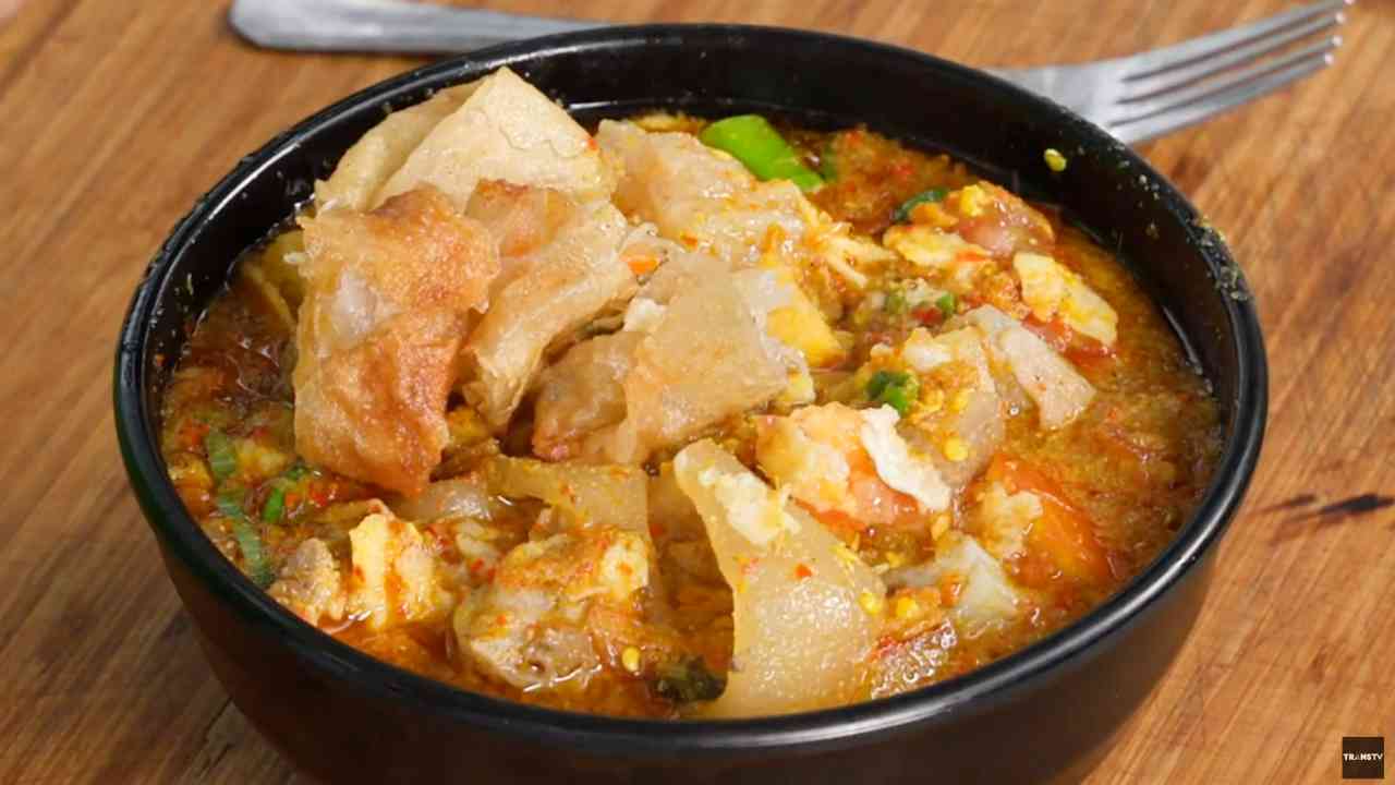 Soto Mie Daging Variasi Kikil dan Kuah Spesial, Enggak Ada Lawan!
