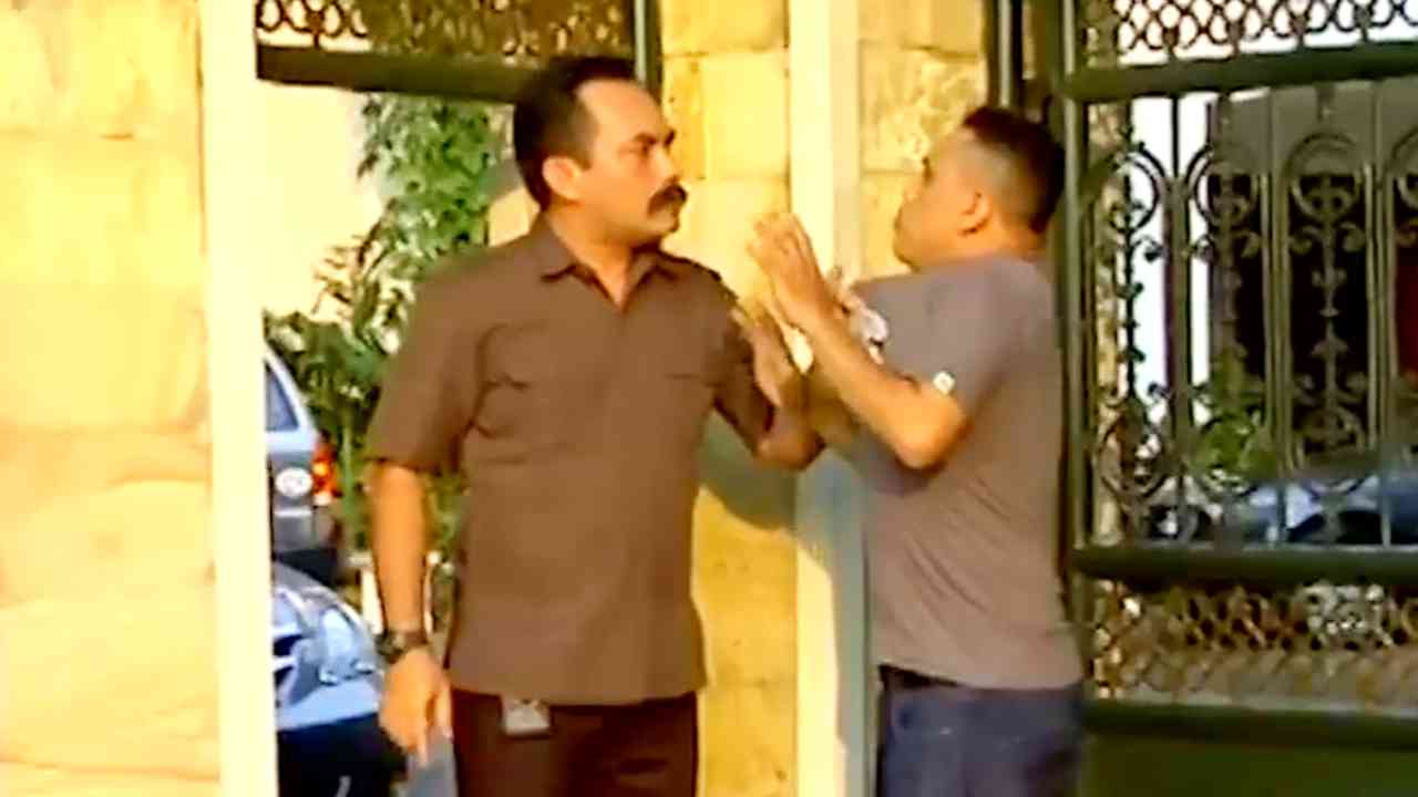 SKETSA: Gara-gara Mencet Bel Rumah