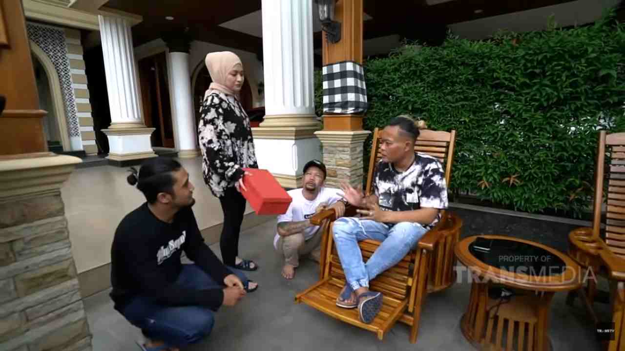 Cerita Cinta Sule