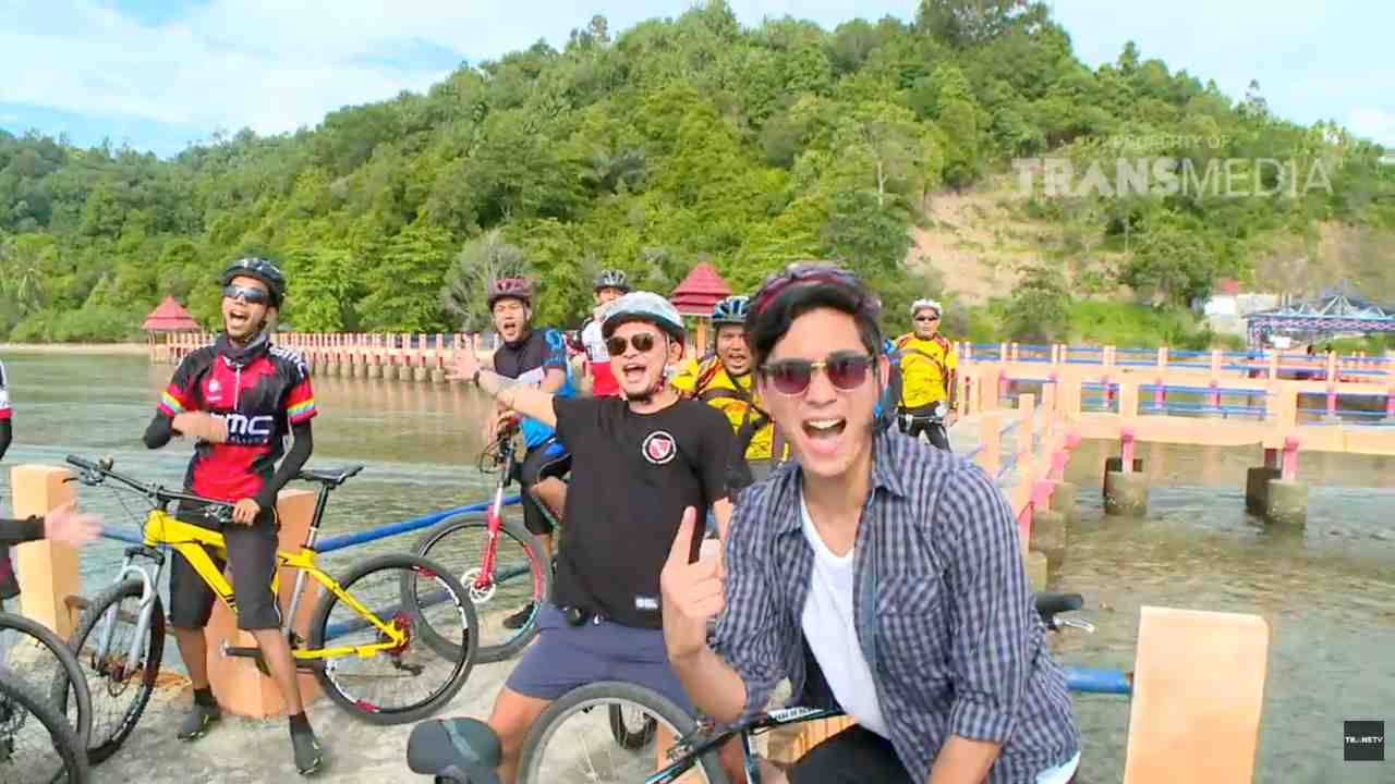 Pantai Carocok Painan Sumatera Barat, Gerbang Utama Pesona Wisata Bahari