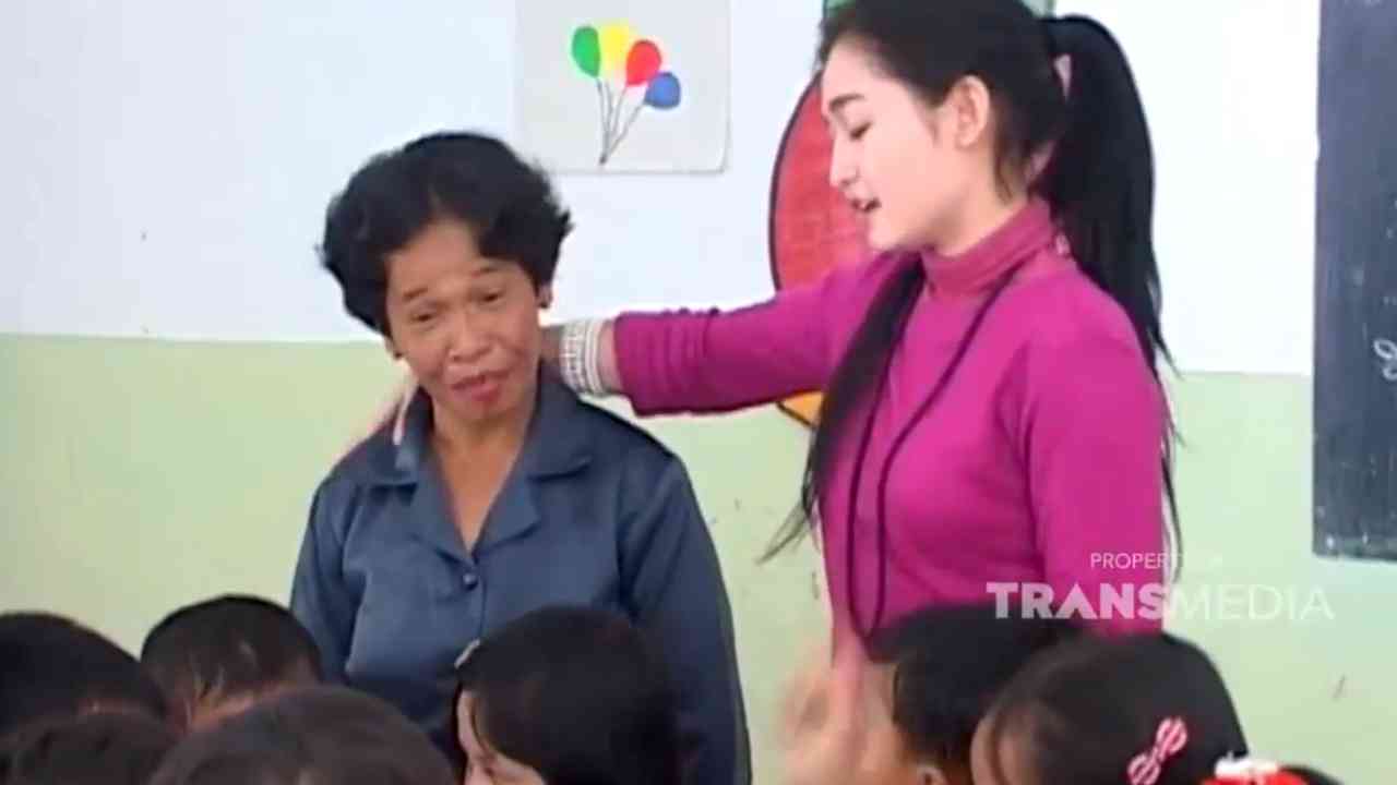 JIKA AKU MENJADI: Ketulusan Guru Taman Kanak-kanak