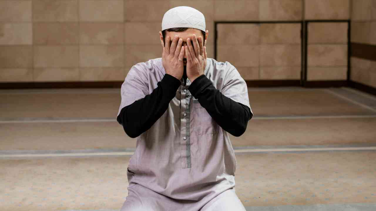 Pertolongan Allah Saat Kesulitan Akan Datang, Yakinilah dengan Teguh