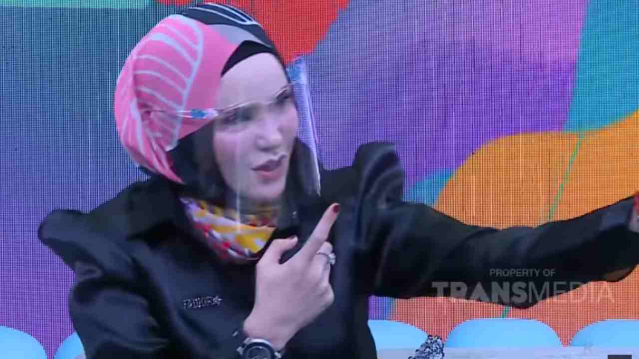 trans tv gosip artis angel lelga